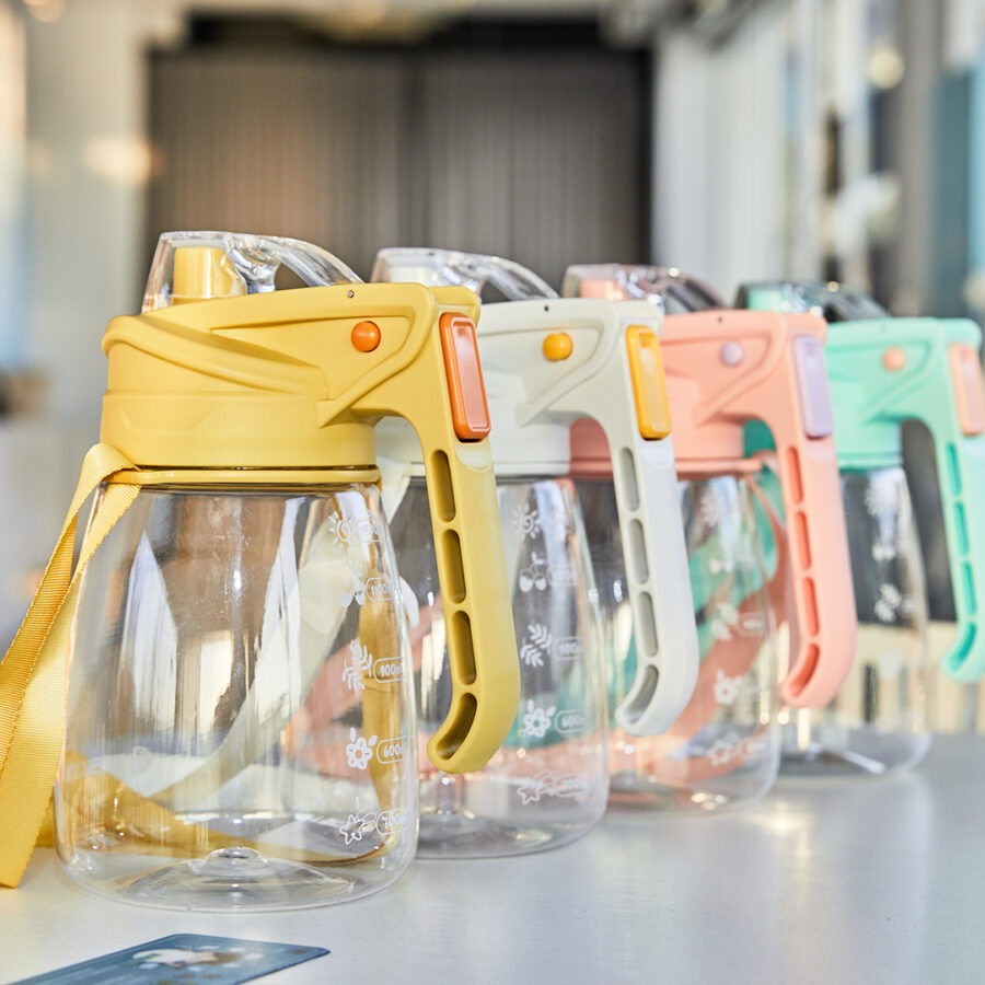 1500ml Colorful Sports Water Bottle - Image 2
