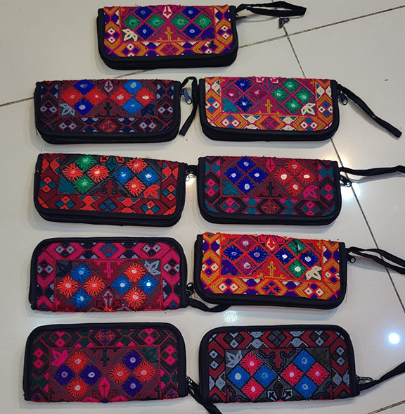 Geometric Embroidered Wallet, Shisha Mirror Purse, Tribal Zipper Clutch, Handmade Money Bag, Colorful Ethnic Wallet